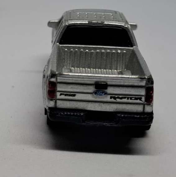 Model Trains/Track Die Cast 1/64 Scale 1 x Maistro Ford F-150 SVT Raptor.