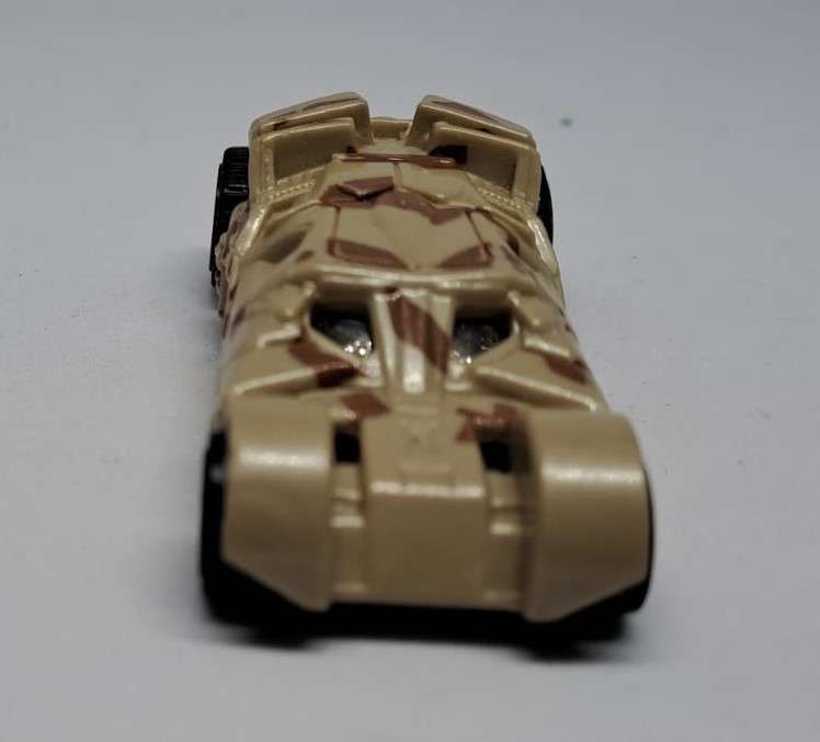 Model Trains/Track Die Cast 1/64 Scale 1 x Hot Wheels DC Comics.