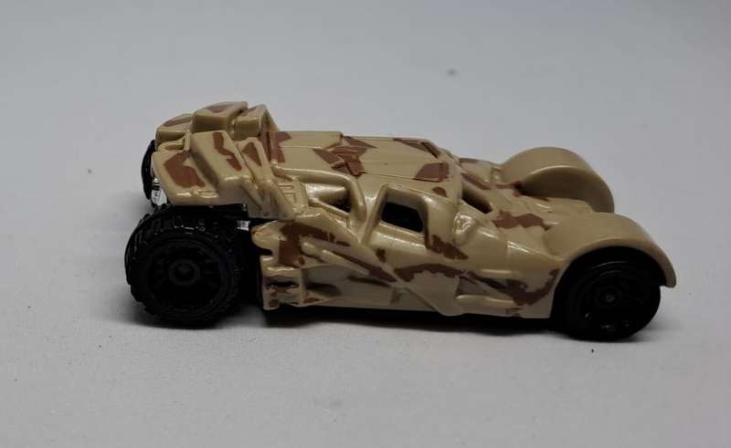Model Trains/Track Die Cast 1/64 Scale 1 x Hot Wheels DC Comics.