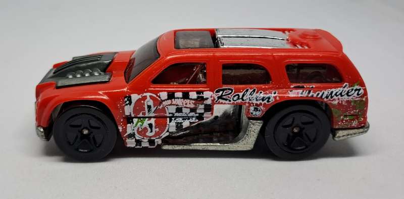 Model Trains/Track Die Cast 1/64 Scale 1 x Hot Wheels Rollin' Thunder.