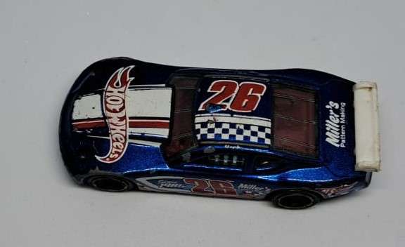 Model Trains/Track Die Cast 1/64 Scale 1 x Hot Wheels 2008 Circle Tracker.