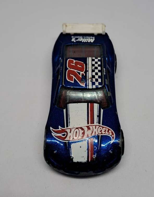 Model Trains/Track Die Cast 1/64 Scale 1 x Hot Wheels 2008 Circle Tracker.