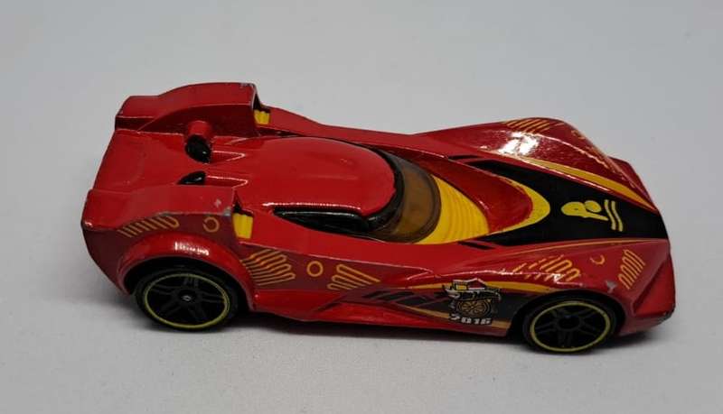Model Trains/Track Die Cast 1/64 Scale 1 x Hot Wheels 2009 Scoopa Di Fuero.
