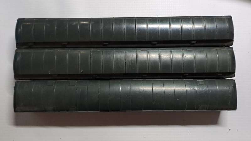 Model Trains H0 Coaches x3. Sold as is.