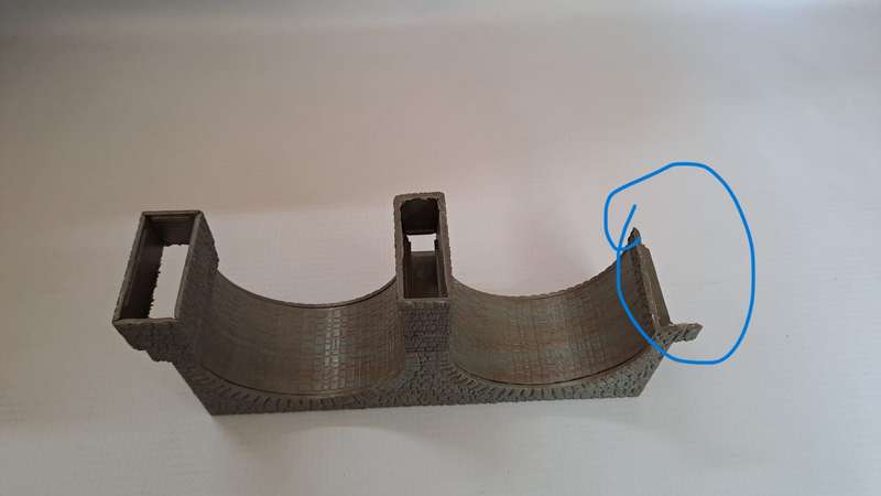 Model Trains HO Scale 1 x Railway bridge. See pics. 100mm x 45mm x 80mm.