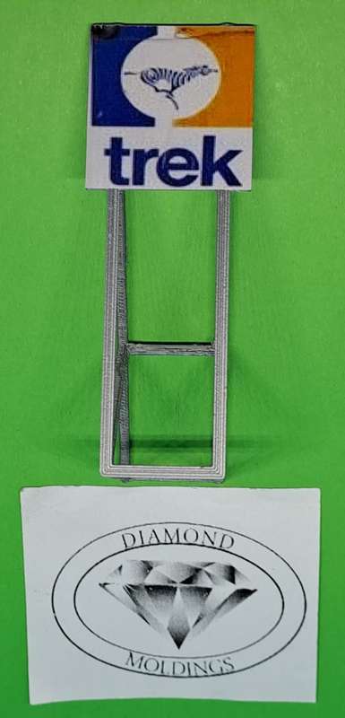 Model Trains HO 1 x Billboard 1980 + Trek Petrol - 30mm x 41mm x 82mm