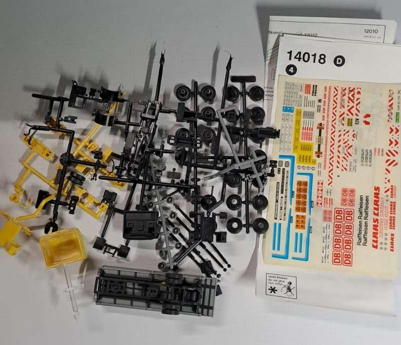 Model Trains HO 1 x Kibri Kit. MAN Tipper (Trailer damage) See pics