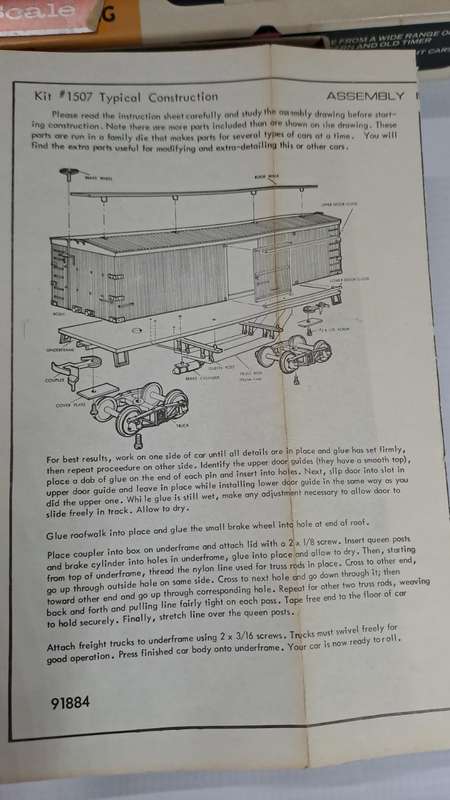 Model Trains HO 2 x Rondhouse - Box Cars (Sold as is -Incomplete (Sold as is - Incomplete?) See pics
