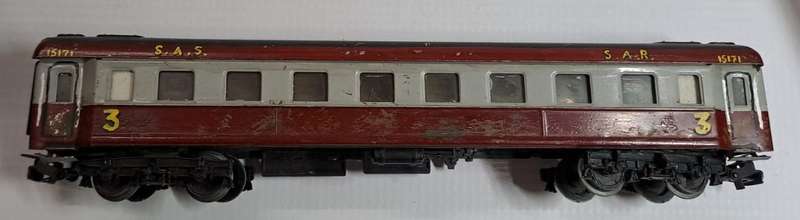 Model Trains HO 1 x Marklin 3 Class S.A.R. painted in Transkaroo colors. See pic's.