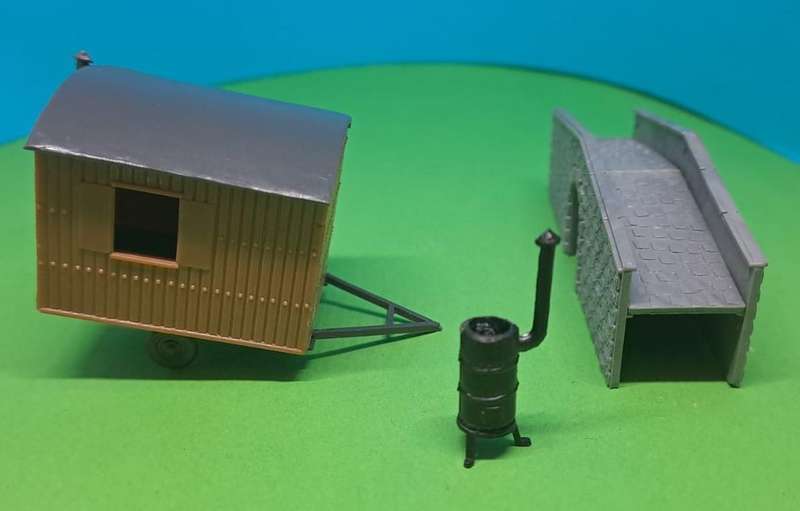 Model Trains HO 1 x Set - Box Wagon, Bridge, Stove. See pics
