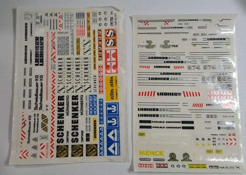Model Trains HO 2 x Decals (As is)