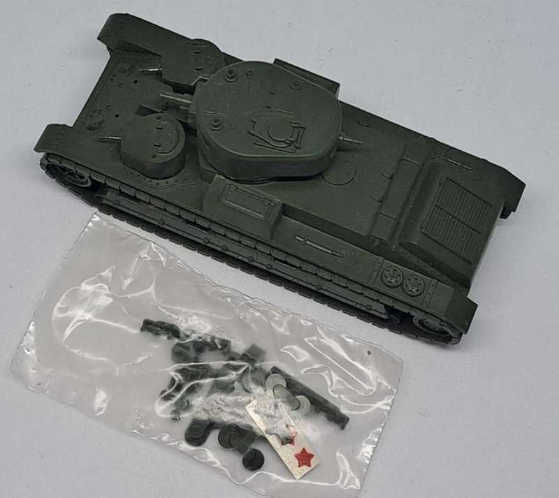 Model Trains/Army HO/1:72 - 1 x Tank