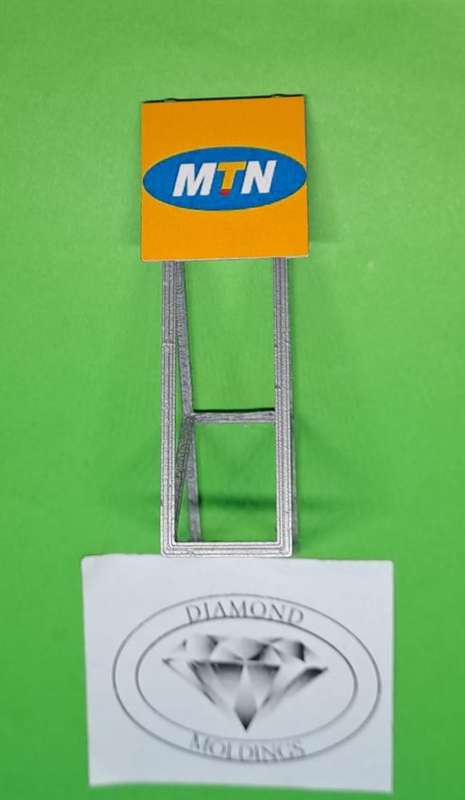 Model Trains HO 1 x Billboard 1990 + MTN - 30mm x 41mm x 82mm