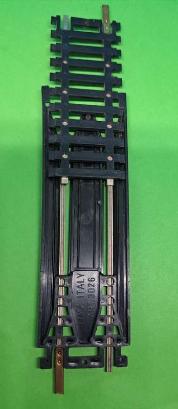 Model Trains H0-Scale - 1 x Re-railer extendable in length.
