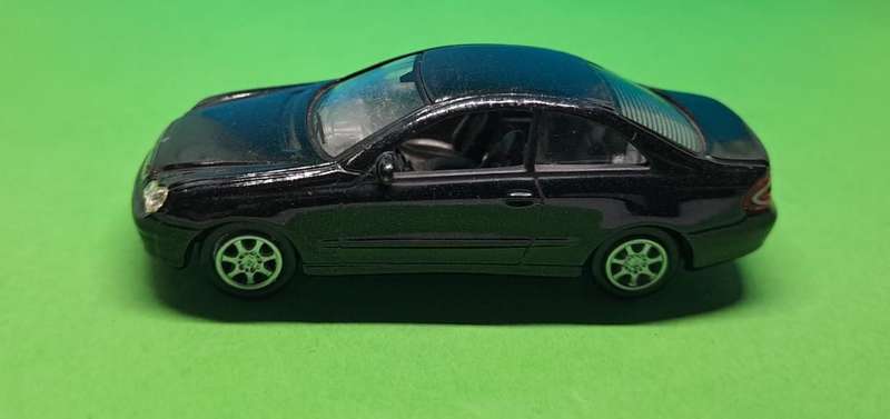 Model Trains OO-Scale 1/72 - 1 x Mercedes-Benz CLK Coupe