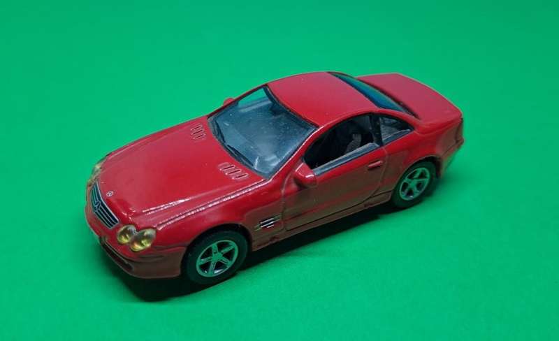 Model Trains OO-Scale 1/72 - 1 x Mercedes-Benz CL Coupe.