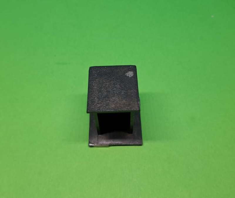 Model Trains H0-Scale 1/87 - 1 x Long Drop, no door. (See pictures)