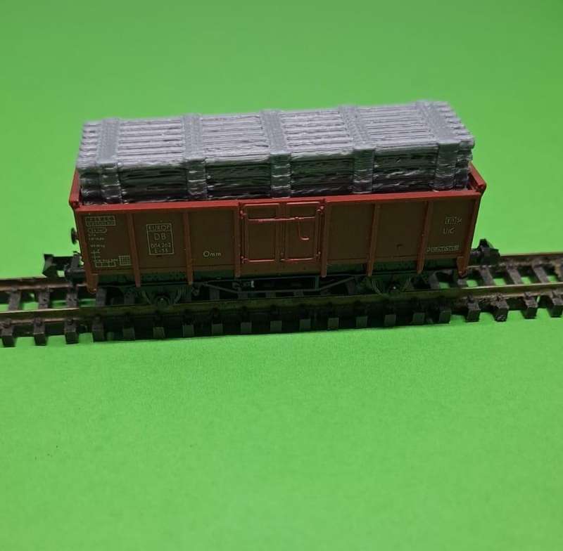 Model Trains N Scale - Pipe Load - Pipe Bundle (x56) Arnold Rapido (x1) - 53mm x 15mm x 13mm