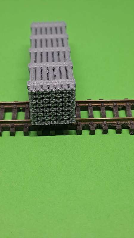 Model Trains N Scale - Pipe Load - Pipe Bundle (x56) Arnold Rapido (x1) - 53mm x 15mm x 13mm
