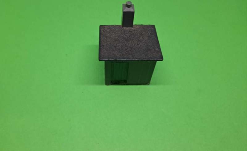 Model Trains H0 Scale - Small trackside Building.