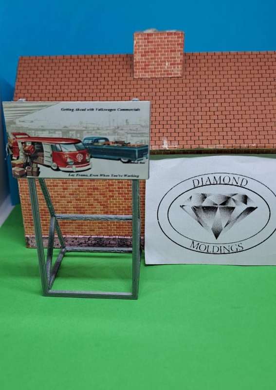 Model Trains HO 1 x Billboard 1970 + VW Commercials - 50mm x 41mm x 82mm