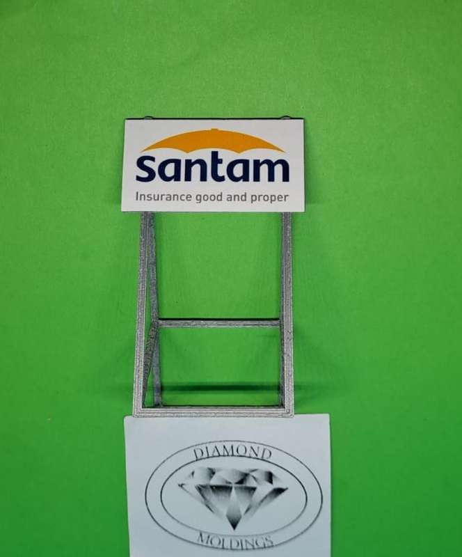 Model Trains HO 1 x Billboard 1980 + Santam Insurance - 50mm x 41mm x 82mm