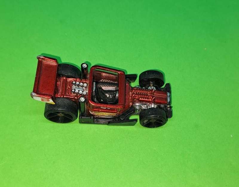 Model Trains/Cars Die Cast 1/64 Scale 1 x Hot Wheels 2015 Bone Speeder.