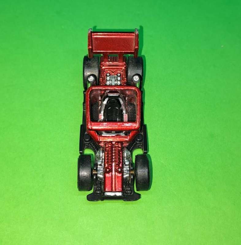 Model Trains/Cars Die Cast 1/64 Scale 1 x Hot Wheels 2015 Bone Speeder.