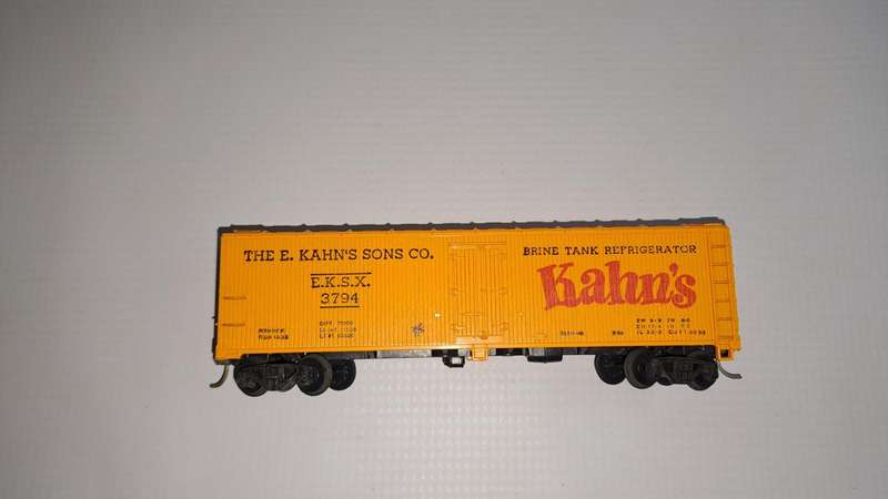 Model Trains HO 1 x Mantua, Box Wagon - E. Kahn's Sons Co., with plastic wheels & KD couplers