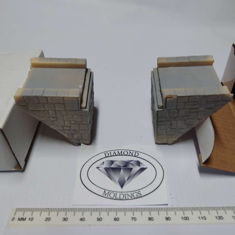 Model Trains HO - Bridge Ends (x2) - 48mm x 46mm x 45mm