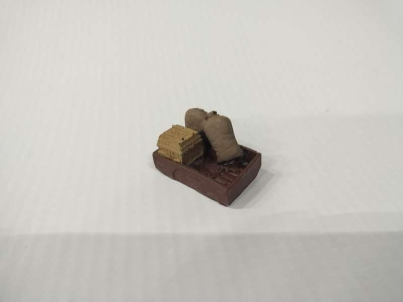 Model Trains HO-Scale - 1 x Box with Crates and bags - 24mm x 16mm x 16mm