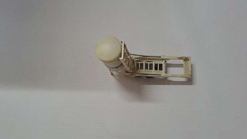 Model Trains/Track HO 1 x Kibri Mercedes-Benz Abnormal Cement Truck transporting a Silo.