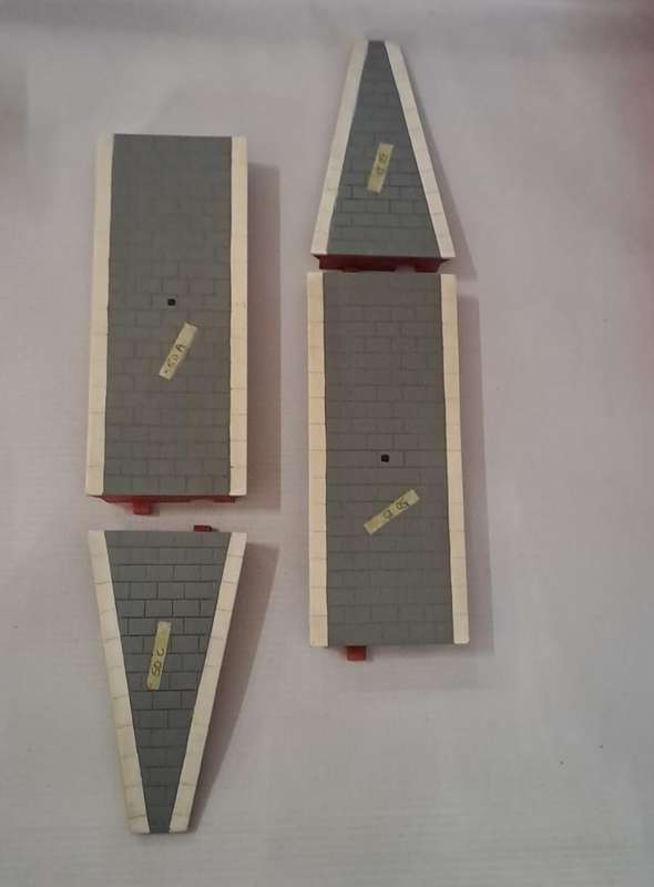 Model Trains H0/OO-Scale 1 x Hornby Platform Set, Resin, Straight Sections 166mm L, Ramps 120mm L