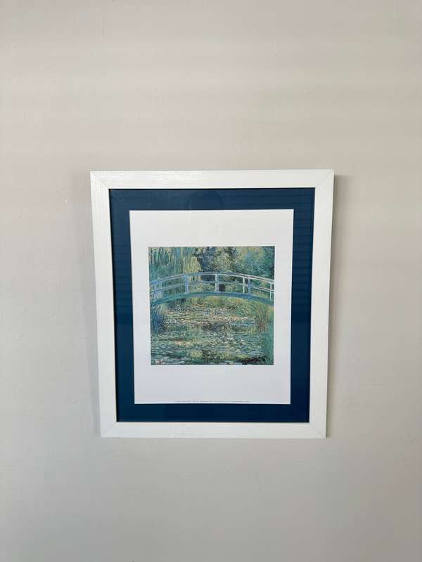 Framed Claude Monet Print - Bridge over a Pond of Water Lilies - Finished Size 40.5cm x 47cm