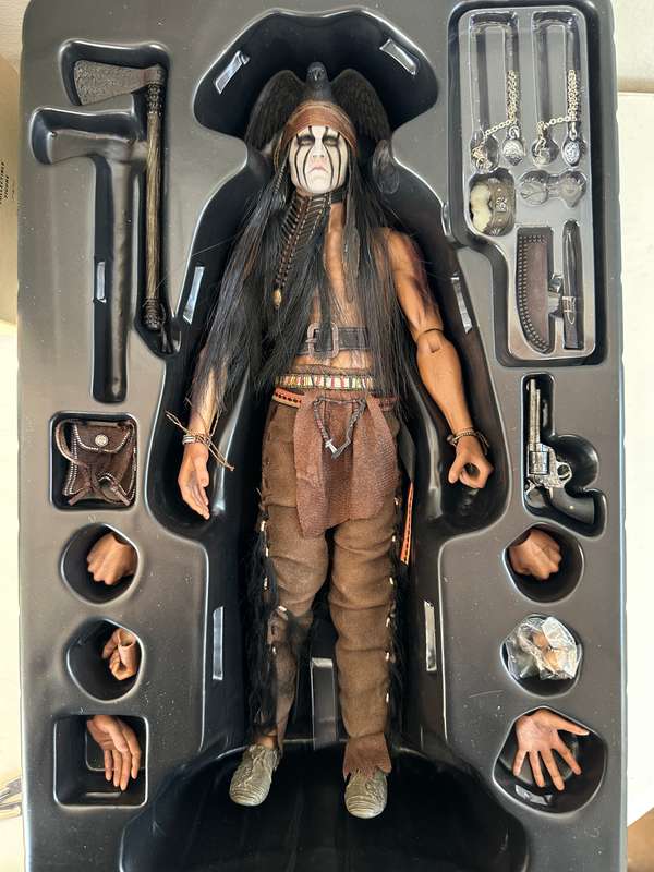 Hot Toys 1/6 Scale Collector's Edition The Lone Ranger Tonto, Amazingly Detailed