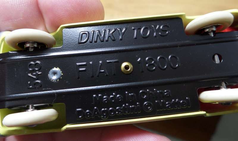 DINKY TOYS Fiat 1800 Familiale - China