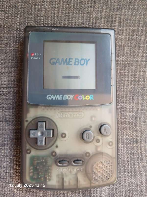 Reshelled Nintendo GameBoy Color