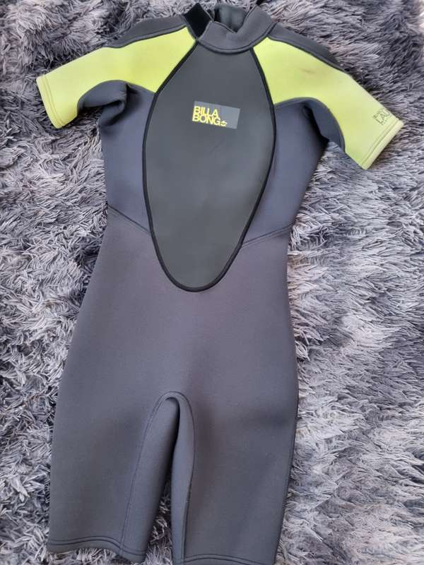 Billabong springsuit -size 8/10