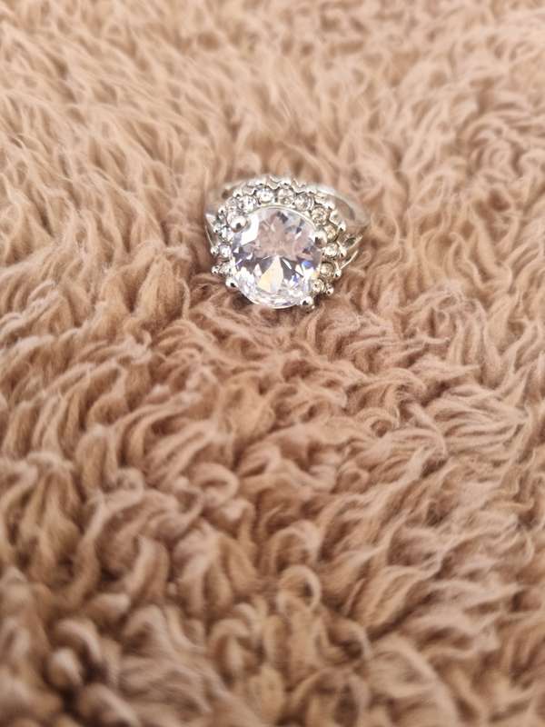 Costume jewellery ring