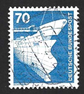 1975 GERMANY INDUSTRY AND TECNIC