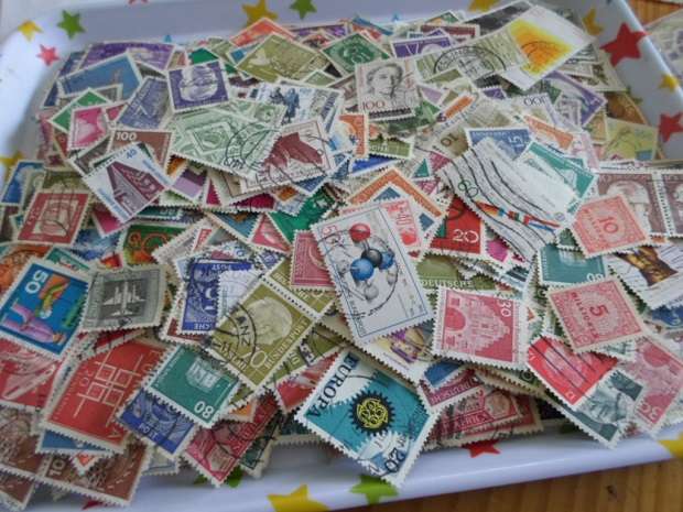 1000 X WORLD STAMPS OFF PAPER A GREAT LOT SEE PICS