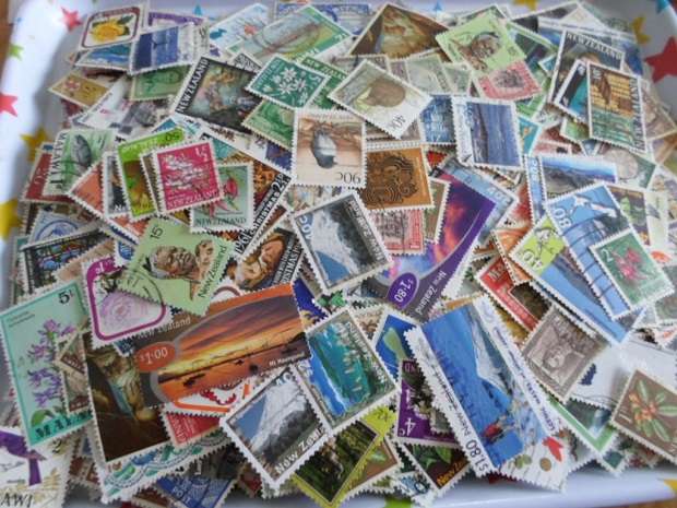 1000 X WORLD STAMPS OFF PAPER A GREAT LOT SEE PICS