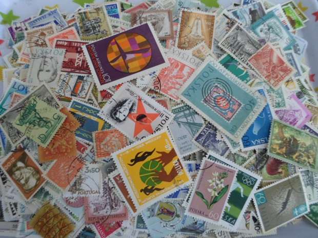 1000 X WORLD STAMPS OFF PAPER GREAT LOT BARGAIN SEE PICS