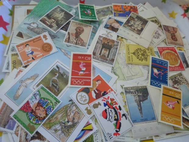 700 X WORLD MINT STAMPS GREAT LOT VERY NEAT BARGAIN MANDELA STAMPS ALONE C/V R720