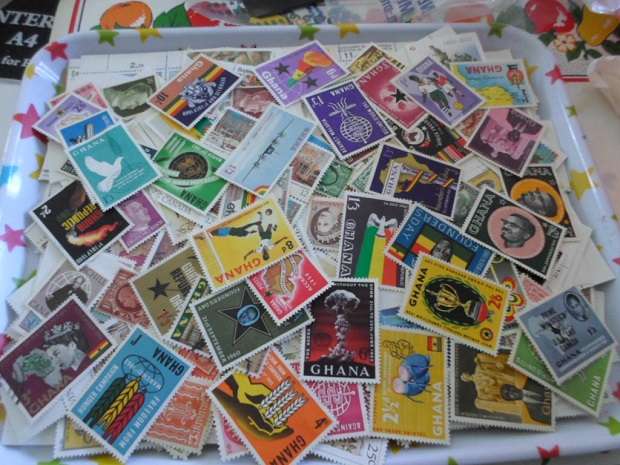 700 X WORLD MINT STAMPS GREAT LOT VERY NEAT BARGAIN MANDELA STAMPS ALONE C/V R720