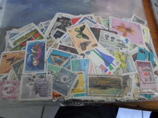 500 X WORLD MIXED STAMPS OFF PAPER VERY NEAT LOT GREAT VALUE SEE PICS