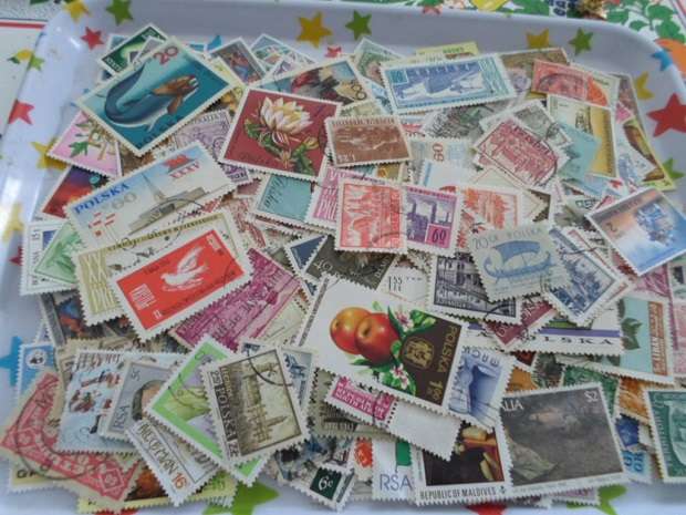 1000 X MIXED WORLD USED STAMPS OFF PAPER GREAT LOT BARGAIN SEE PICS
