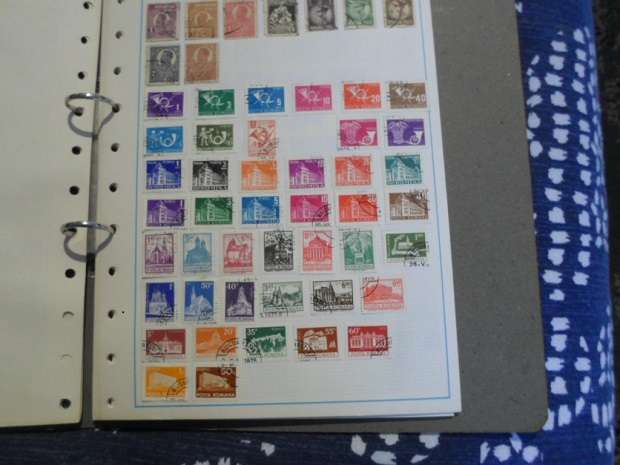 FILE 24 X PAGES MIXED WORLD STAMPS GREAT LOT SEE PICS