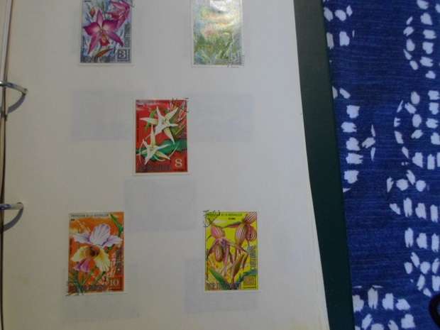 50 X PAGES MIXED WORLD USED STAMPS NOT ALL PAGES SCANNED GOOD VALUE SEE PICS