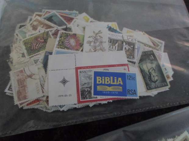 1190 X MIXED WORLD  USED STAMPS OFF PAPER SEE PICS
